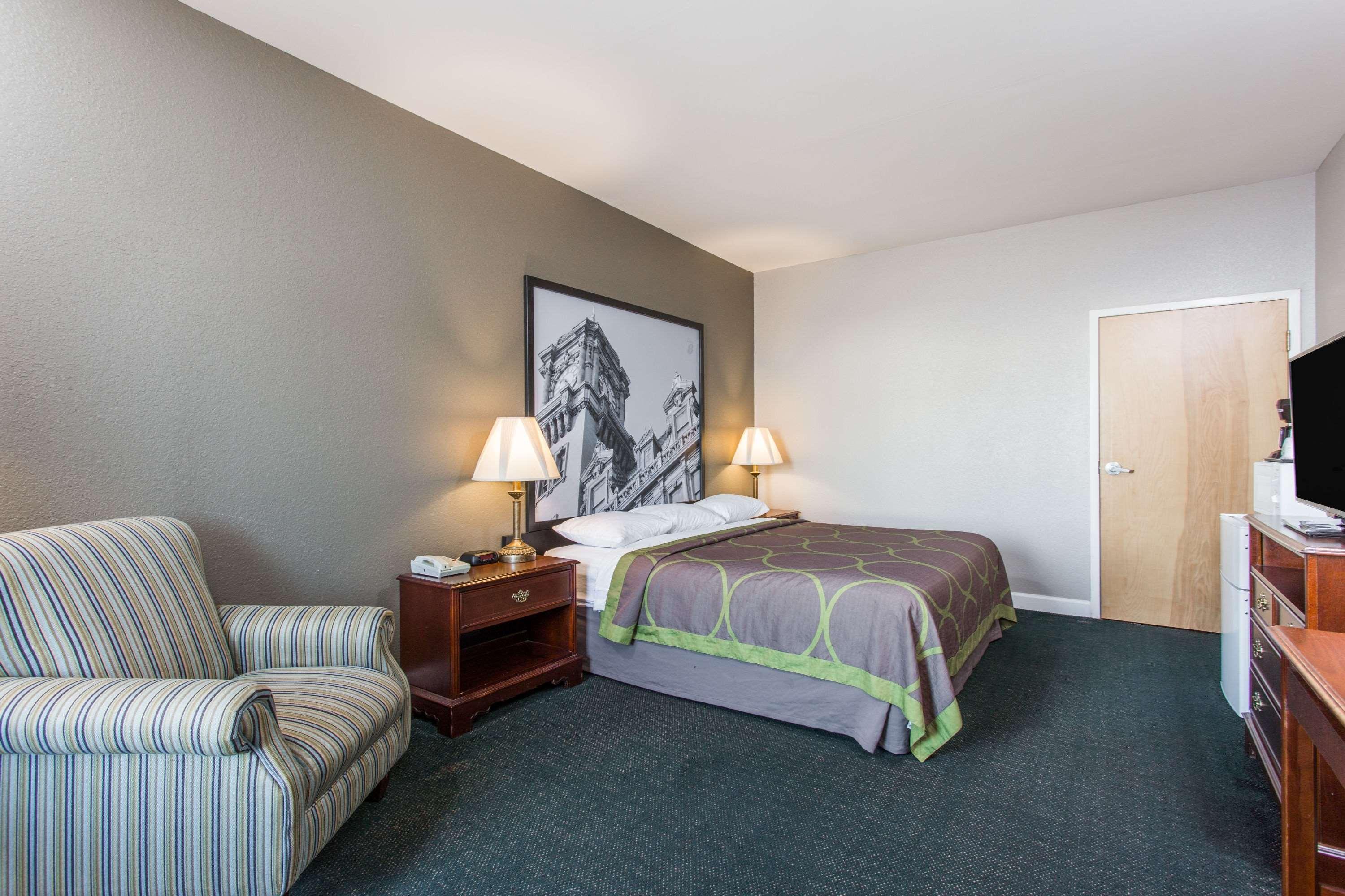 Motel Super 8 By Wyndham Petersburg Esterno foto